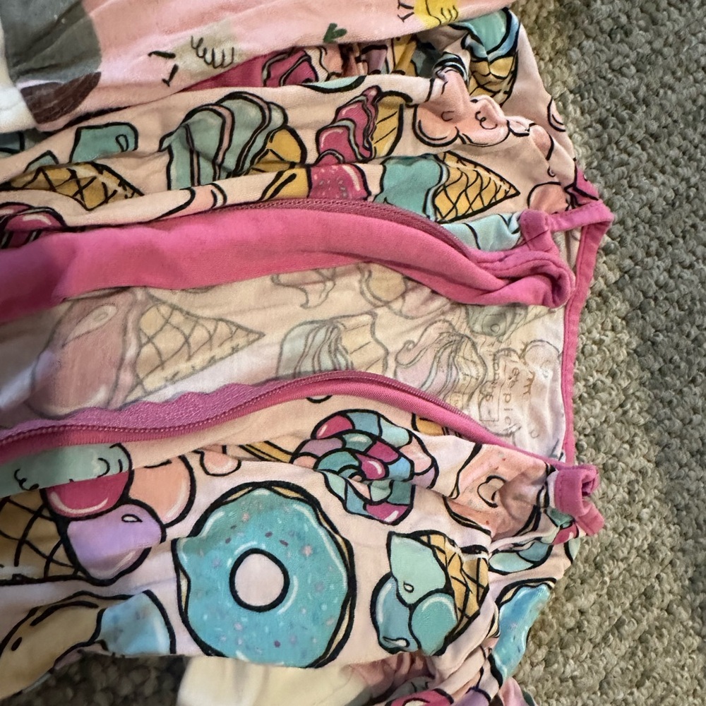 Like new — Little Sleepies Kids Pajamas - set of 4, size 0-3mos - Picture 4 of 5